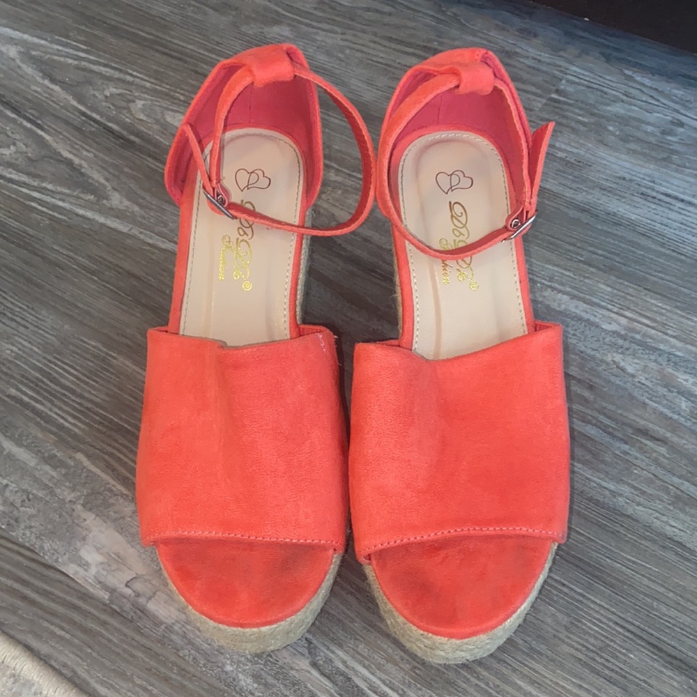 Coral platforms - Picture 3 of 4